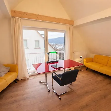 Apartamento Sonnige Design-dachwohnung Mit Fernblick